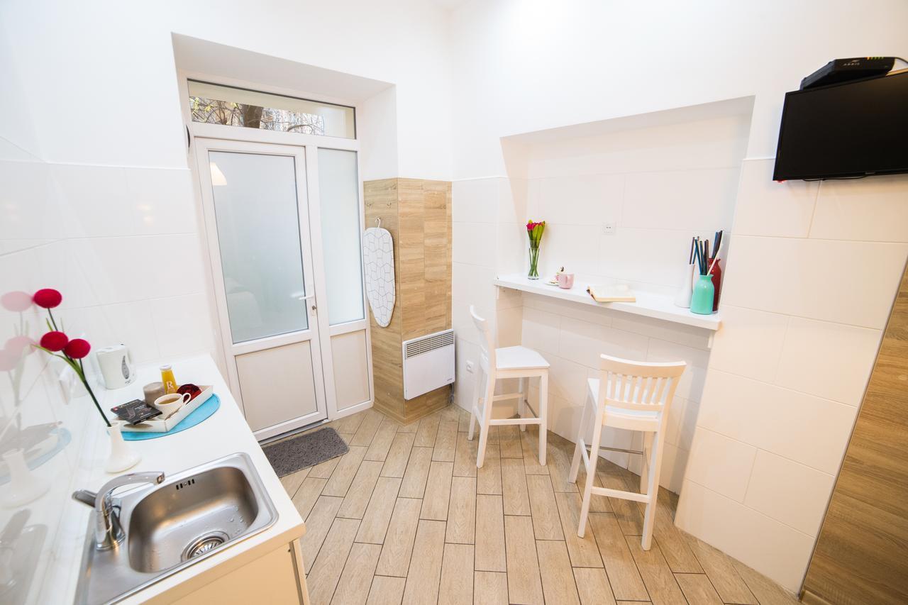 Smart Apartment On Filatova Львов Экстерьер фото